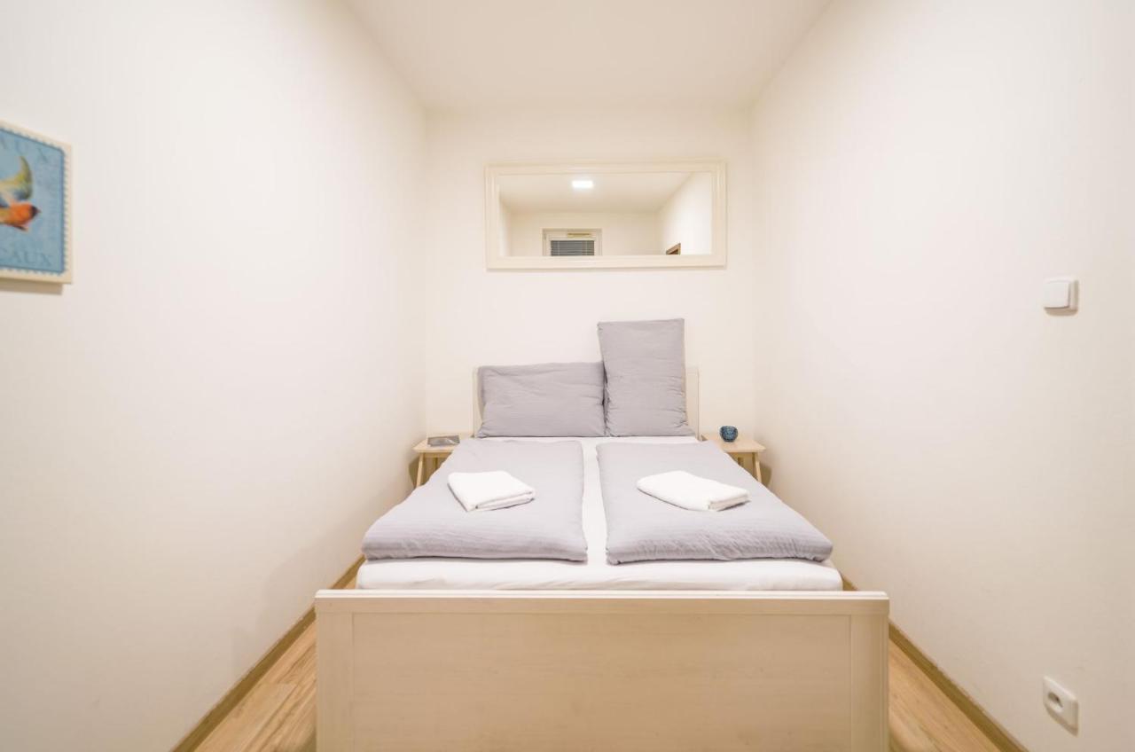 Vesna Convenient Apartment Bratislava Exterior foto